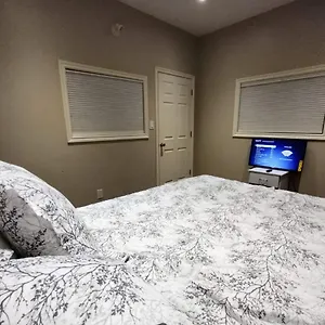  Homestay Amueblada En Eglinton